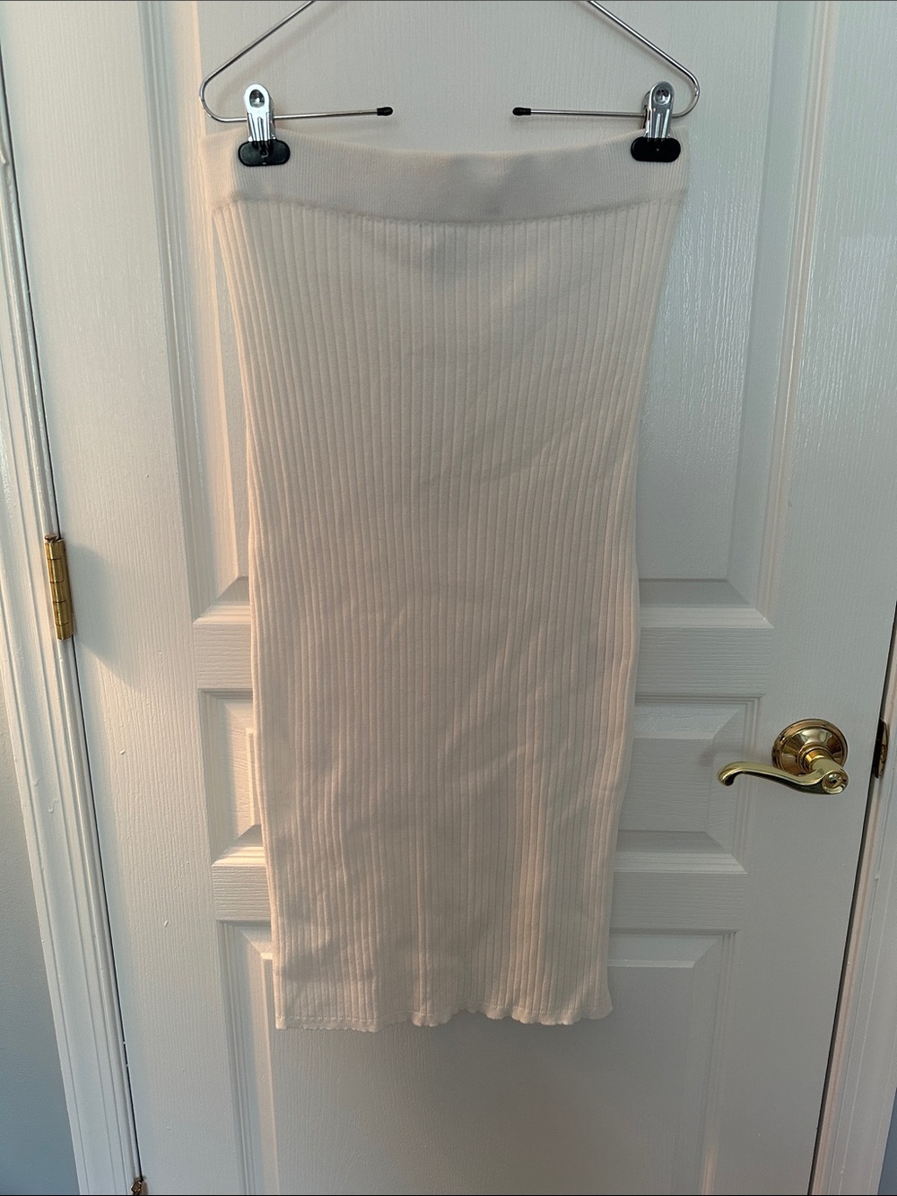 NWT Love Tree White Ribbed Knit Midi Skirt With Double Side Slit - Size L